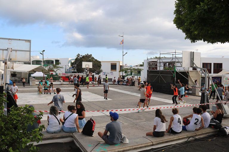 Noticias Playa Blanca | Los Rústicos, Los Filetuos y Ñemon Dihjames, campeones del XIV Torneo de Baloncesto 3x3 Ntra. Sra. del Carmen