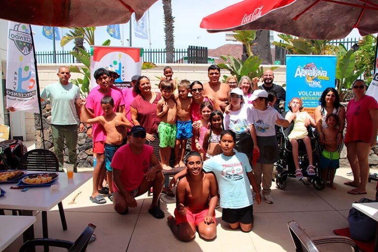 Noticias Playa Blanca | La Asociación Creciendo disfruta de su programa de ocio inclusivo durante el verano