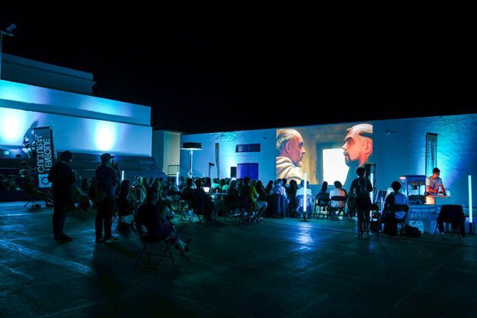 Noticias Yaiza | Uga se convierte en escenario de intrigas y misterio con el Cine Ambulante de Verano de Tenique Cultura