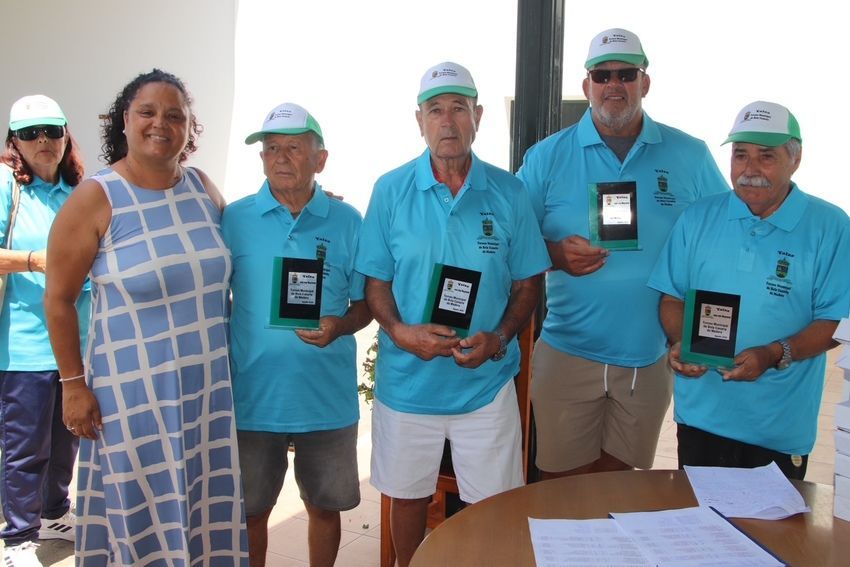Setenta mayores de Yaiza animan el torneo municipal de bola canaria