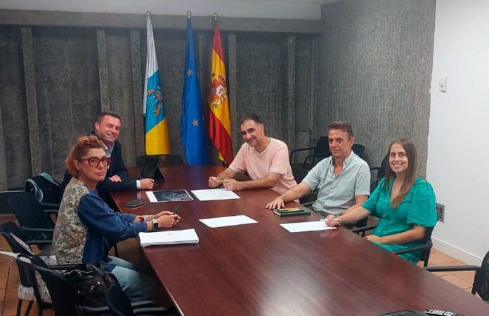Noticias | Playa Blanca espera la llegada del primer crucero en noviembre
