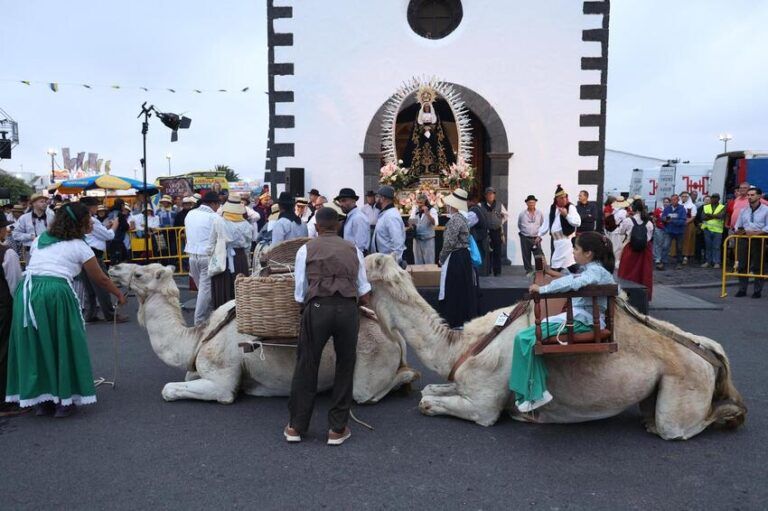 Noticias | Miles de peregrinos acompañan a la Virgen de Los Dolores en una romería marcada por la devoción y la tradición