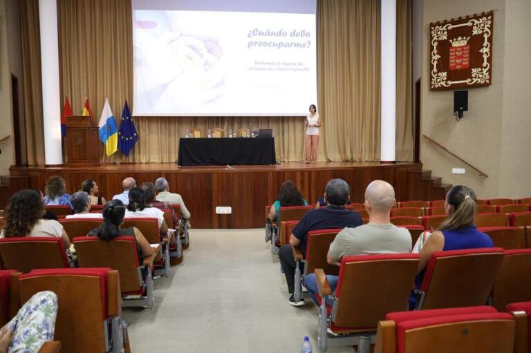 Noticias | El Cabildo acoge la primera Jornada de Sensibilización sobre el Cáncer Infantil