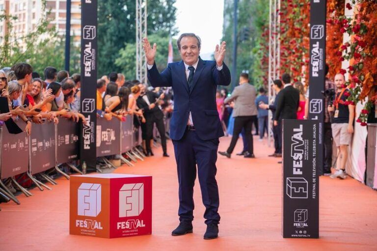 Noticias | El Cabildo felicita al periodista José Fernández Lorenzo por su reconocimiento en FesTVal