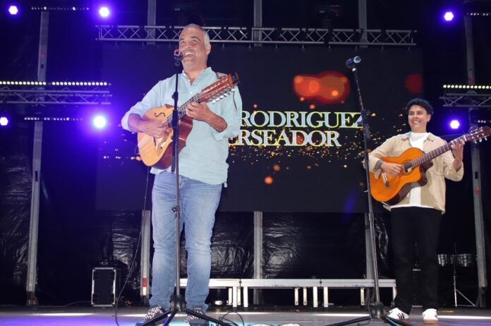 Noticias Yaiza | El arte y la alegría se citan en Yaiza agrandando la tradición de sus fiestas