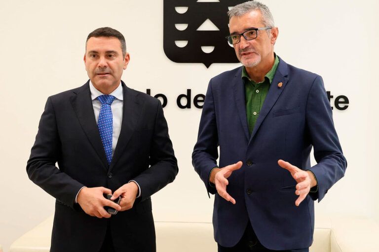 Noticias | El Cabildo destina más de 9 millones de euros a la compra de seis inmuebles para darles un uso sociosanitario