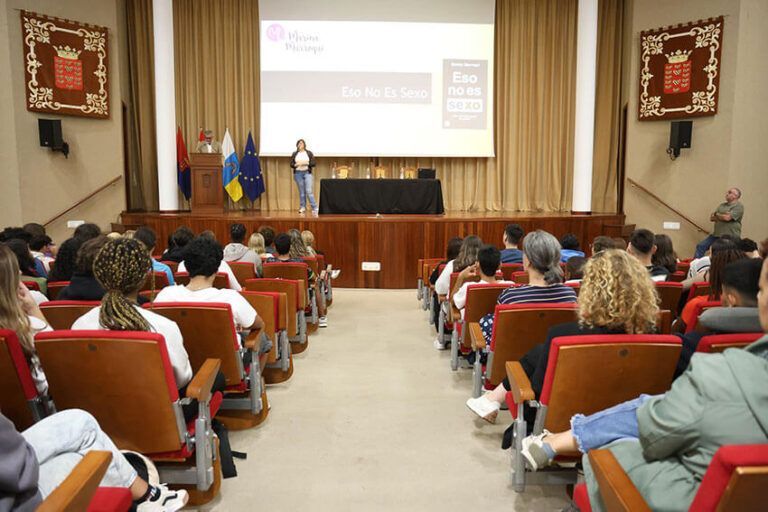 Noticias | El Cabildo organiza un monólogo formativo para prevenir y detectar la violencia sexual en la adolescencia