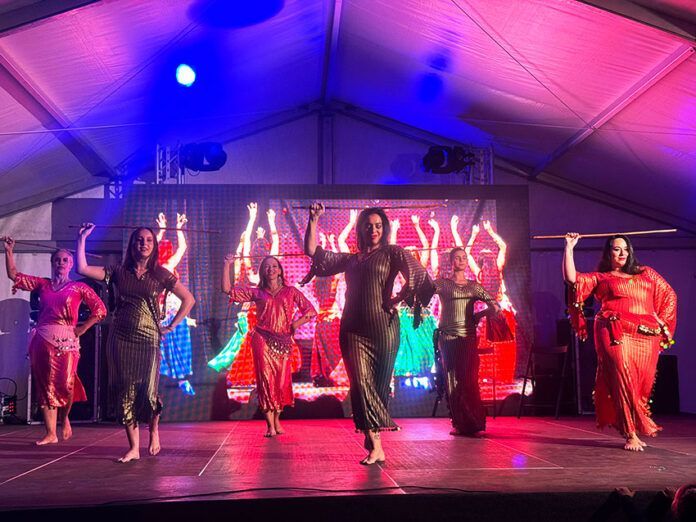Noticias Yaiza | Playa Blanca habla el idioma del baile y la música