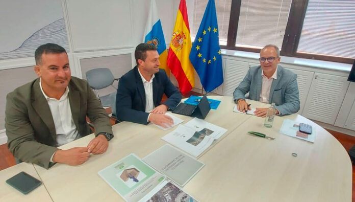 Noticias Playa Blanca | Yaiza traslada a Costas el proyecto de modernización de la Avenida Marítima de Playa Blanca