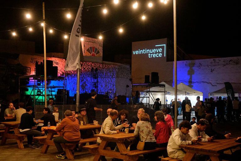 Noticias | Veintinueve Trece invita a toda la familia este sábado a la gran Fiesta de la Fotografía en la Plaza de El Almacén