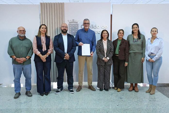 Noticias | Cabildo y ayuntamientos rubrican un novedoso protocolo para coordinar políticas comunes de Inclusión y Accesibilidad