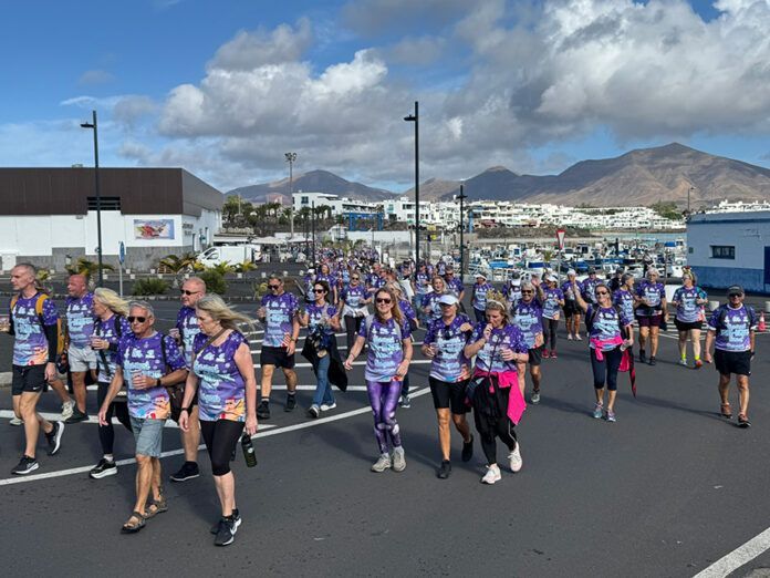 Noticias Playa Blanca | La solidaridad recorre Playa Blanca en su Xmas Walk 2025