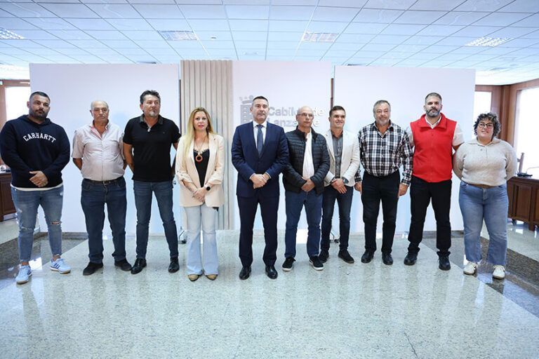 Noticias | El Cabildo impulsa la Lucha Canaria con un convenio histórico firmado con la Federación Insular