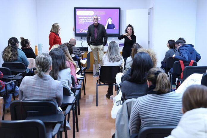 Noticias | El Cabildo presenta material accesible para víctimas de violencia de género con discapacidad