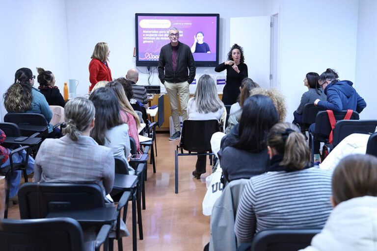 Noticias | El Cabildo presenta material accesible para víctimas de violencia de género con discapacidad
