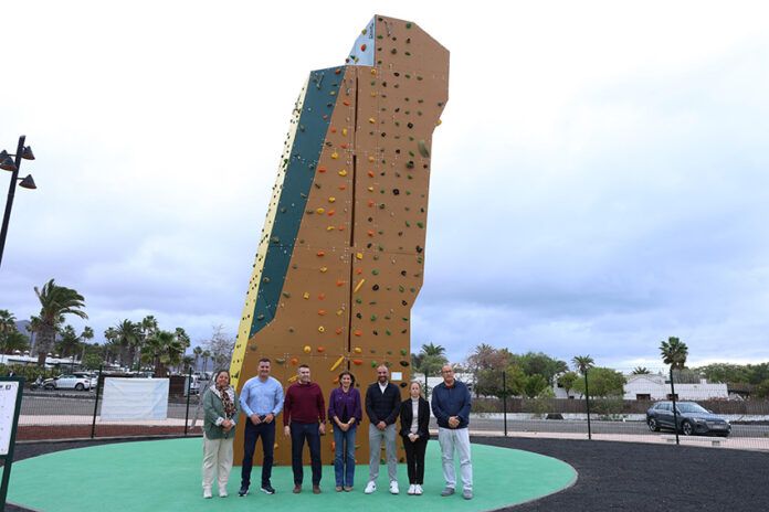 Noticias Playa Blanca | El Cabildo de Lanzarote finaliza el nuevo rocódromo del Parque Atlántico de Playa Blanca