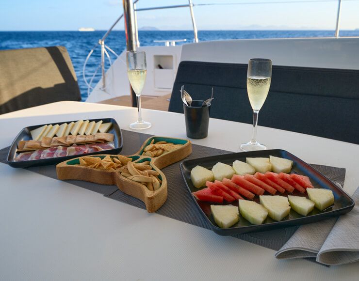 Almuerzo en catamarán Charter Lanzarote
