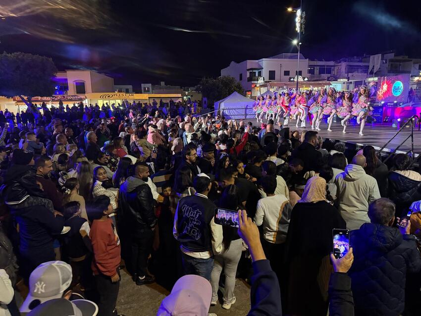 Yaiza y Playa Blanca, desatadas de alegría con la visita de los Reyes Magos