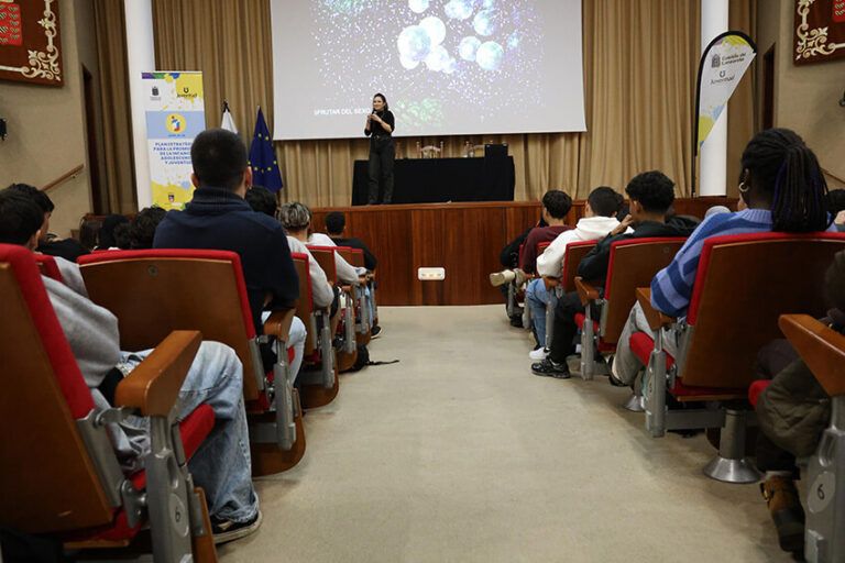 Noticias | Más de 650 estudiantes participan en charlas de educación sexual y prevención de ITS organizadas por el Cabildo
