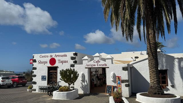 Café Antigua Escuela - Centro-Artesanía - Yaiza