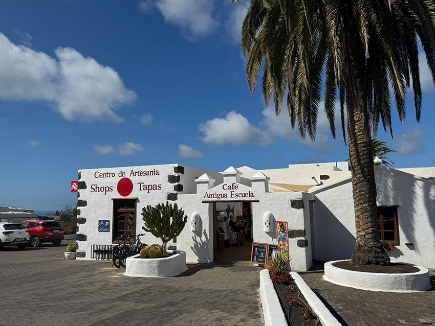 Café Antigua Escuela - Centro-Artesanía - Yaiza