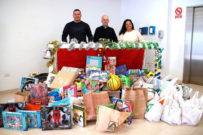Noticias Yaiza | Yaiza agradece el apoyo ciudadano a la portería solidaria