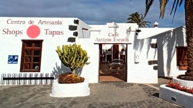 Entrada Bar - Café La Antigua Escuela de Yaiza