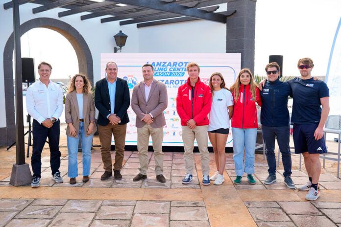 Foto de familia Noticias Playa Blanca | Marina Rubicón presenta la temporada internacional de vela 2026 con el foco puesto en la juventud y el ciclo olímpico