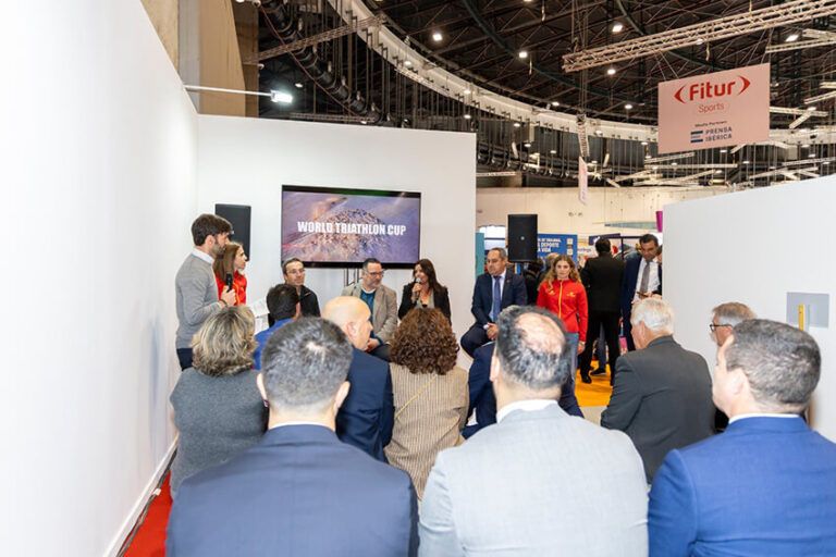 Noticias | FITUR acoge la presentación de la prueba puntuable para el Campeonato del Mundo de Triatlón en Lanzarote
