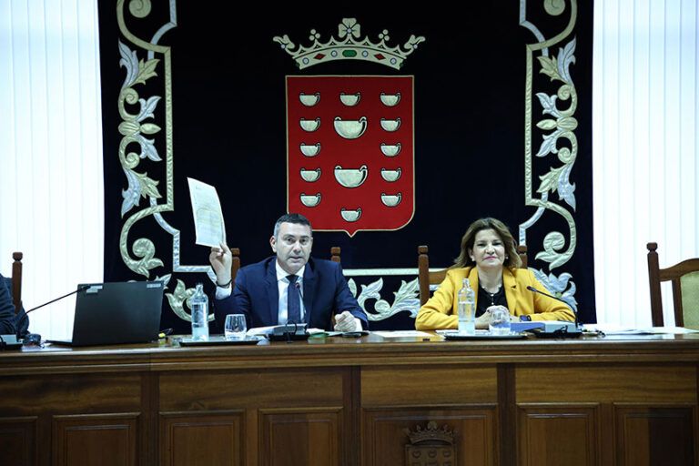 Noticias | El Cabildo aprueba inicialmente el presupuesto del 2026 con Vivienda, Agua, Seguridad, Transporte y Bienestar como ejes fundamentales