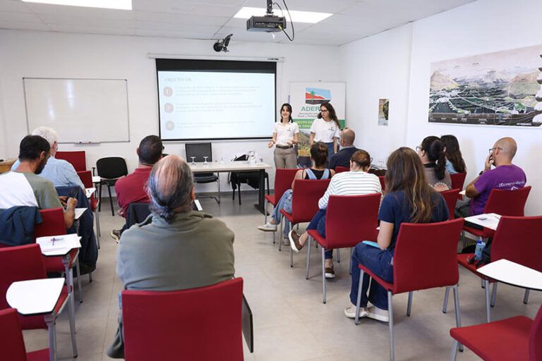 Noticias | Cabildo y Aderlan promueven el compostaje comunitario en los municipios de la isla