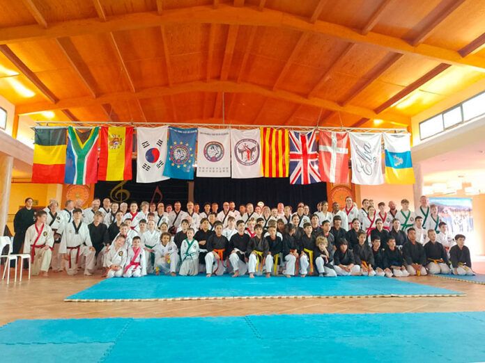 Noticias Playa Blanca | Lluvia de medallas para Kenpo Lanzarote en el Winter Warrior 7 de Fuerteventura