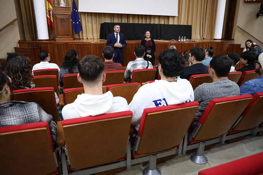 El Cabildo pone en marcha la segunda edición del proyecto Juventud Activa