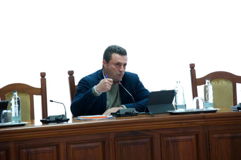 Noticias | Óscar Noda propone una comisión de investigación para aclarar lo ocurrido en las residencias de mayores de Tías y Haría