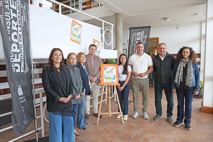 Noticias | El Cabildo de Lanzarote apoya un año más la celebración del Triatlón IES Yaiza