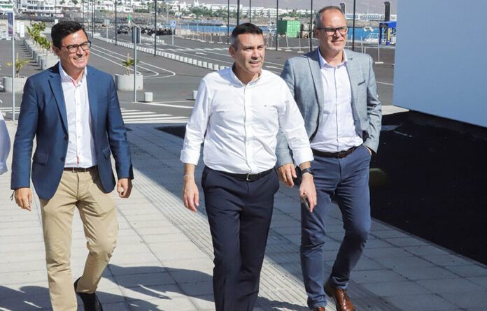 PUERTO-DE-PLAYA-BLANCA Noticias | Oswaldo Betancort anuncia la llegada de cruceros boutique al puerto de Playa Blanca a partir de noviembre