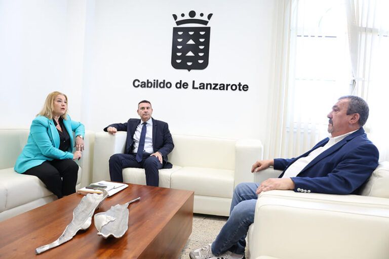 Noticias | Gobierno de Canarias y Cabildo de Lanzarote refuerzan su colaboración para avanzar en el acceso a la vivienda en la isla