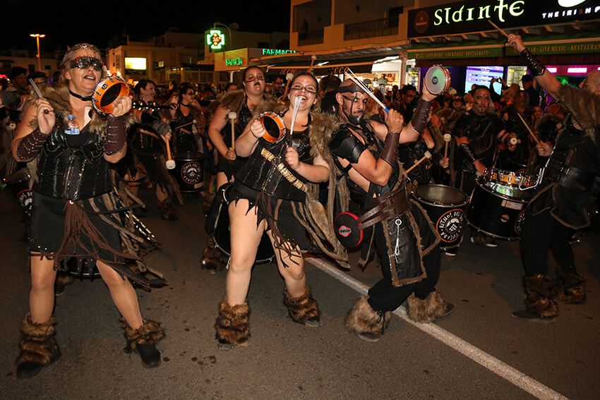Noticias Yaiza | La calle desborda alegría en el Carnaval de Playa Blanca