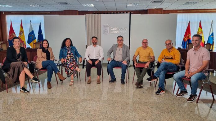 Noticias | El Cabildo reúne a los departamentos de participación ciudadana de los siete ayuntamientos de Lanzarote