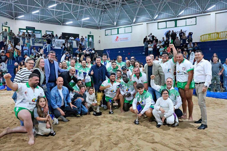 Noticias | El Cabildo felicita al CL San Bartolomé tras alzarse con la II Copa de lucha corrida