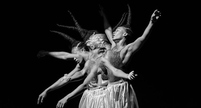 Noticias | La muestra de danza contemporánea Suelo y Aire celebra su décima edición con un programa especial