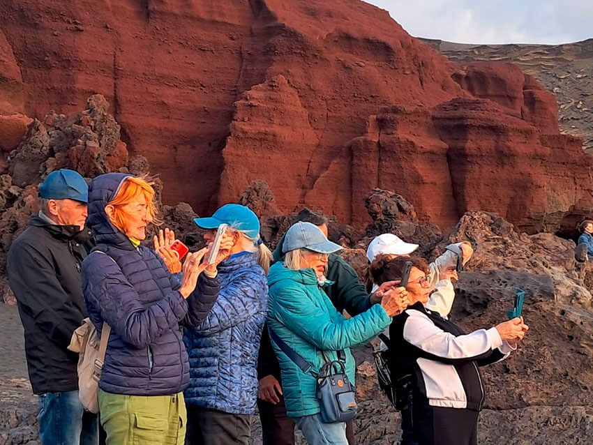 Noticias | El Golfo inspira la mirada sabia de los mayores de Yaiza