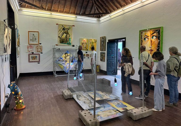 Noticias Yaiza | ‘Inefable’ abre en Yaiza una puerta al universo interior de Félix Pinedo