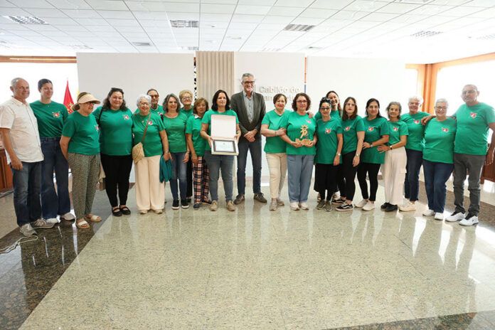 Noticias | El Cabildo reconoce los 25 años de trayectoria de Afibrolan en el Día Mundial de la Fibromialgia
