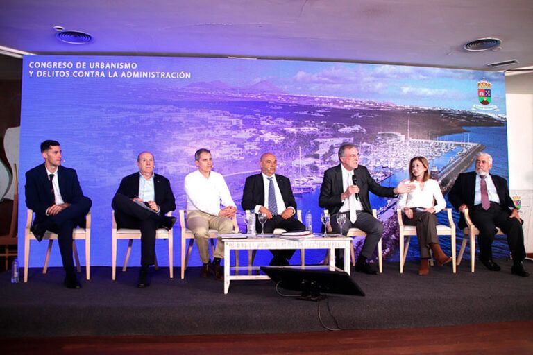 Noticias | Yaiza suscita conocimiento y debate sobre el equilibrio entre desarrollo necesario y respeto al medio ambiente