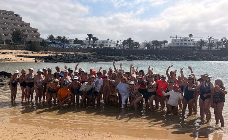Noticias | El Cabildo inaugura la temporada estival de AquaBeach con una gran masterclass en Costa Teguise