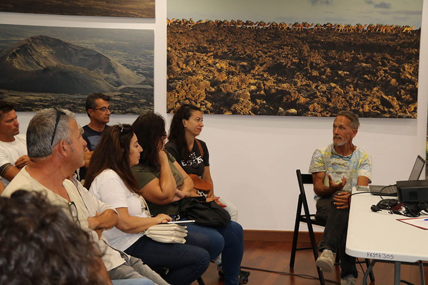 Yaiza siembra futuro con formación en agricultura regenerativa