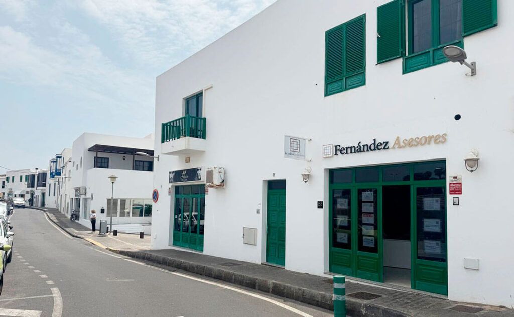 Noticias Playa Blanca | Fernández Asesores Lanzarote abre oficina en Playa Blanca