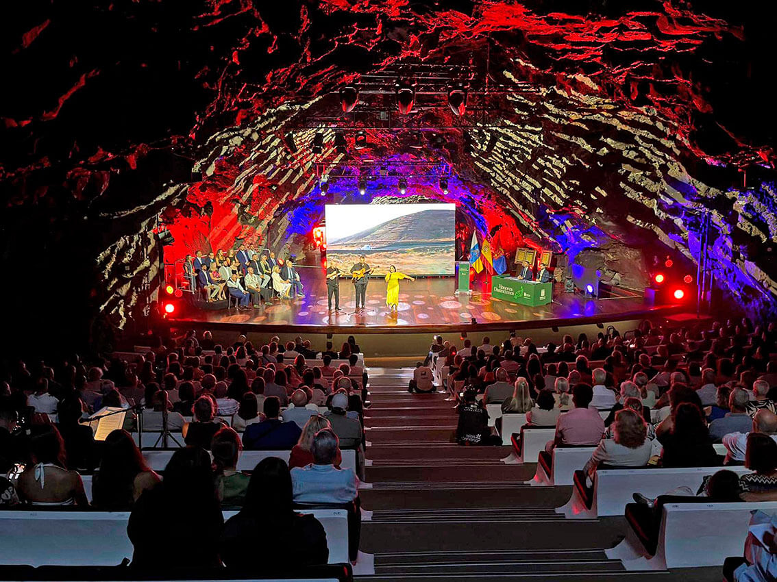 Jameos del Agua acoge el acto institucional ‘Honores y Distinciones 2026’