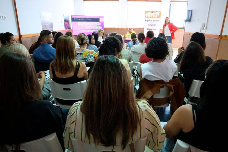 Noticias | Bienestar Social celebra el I Encuentro Insular de la Red de Atención a Víctimas de Género de Lanzarote